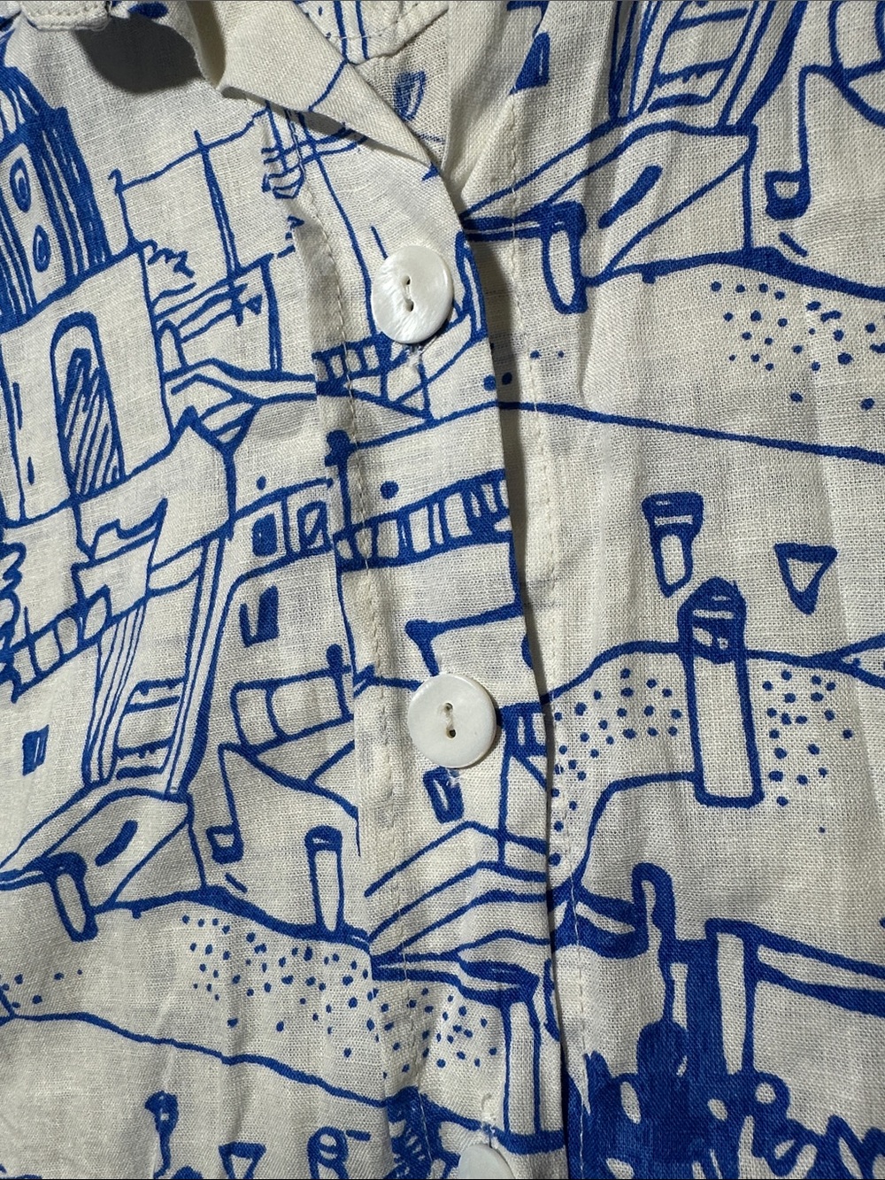Calypso St. Barth White Button-Up Crop Shirt with Blue Scenic Print Size Medium - Picture 3 of 10